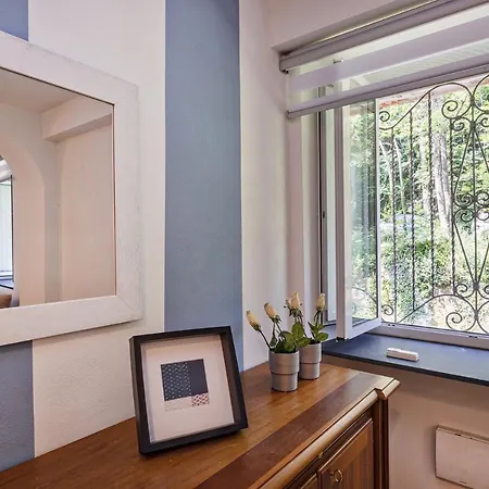 Comfy And Quiet In By Wonderful Italy Apartment