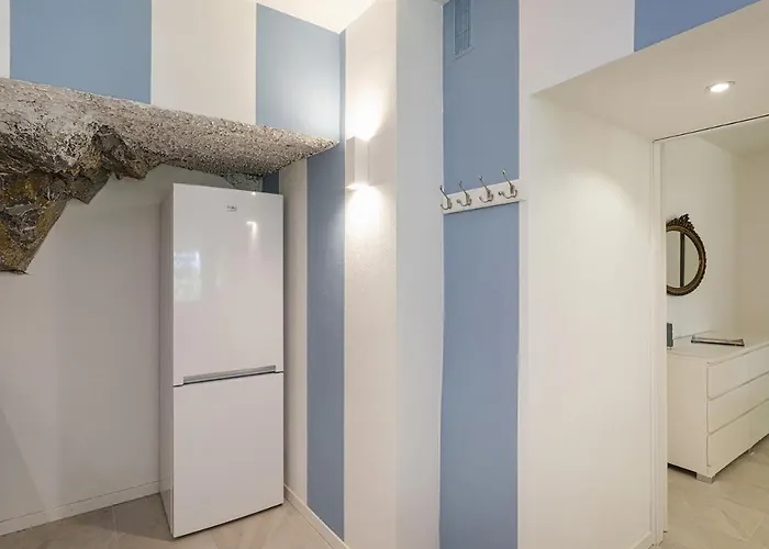 Comfy And Quiet In By Wonderful Italy Apartamento